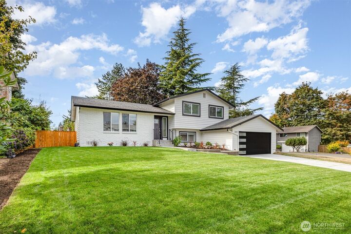 Property Photo:  13419  128th Place NE  WA 98034 