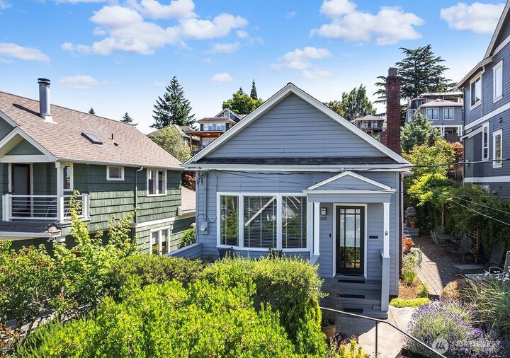 1816  9th Avenue W  Seattle WA 98119 photo
