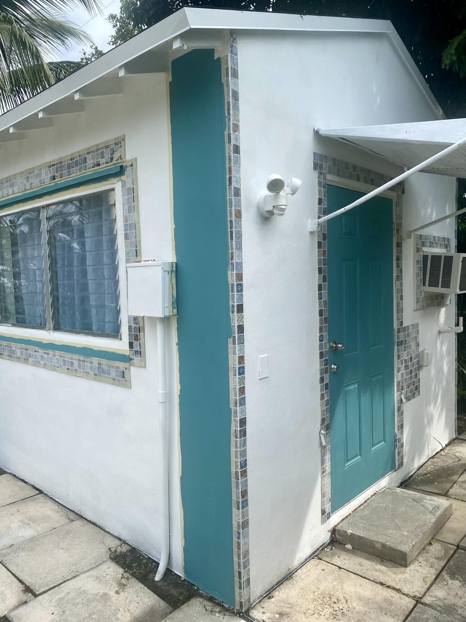 Property Photo: 802 Lytle Street FL 33405