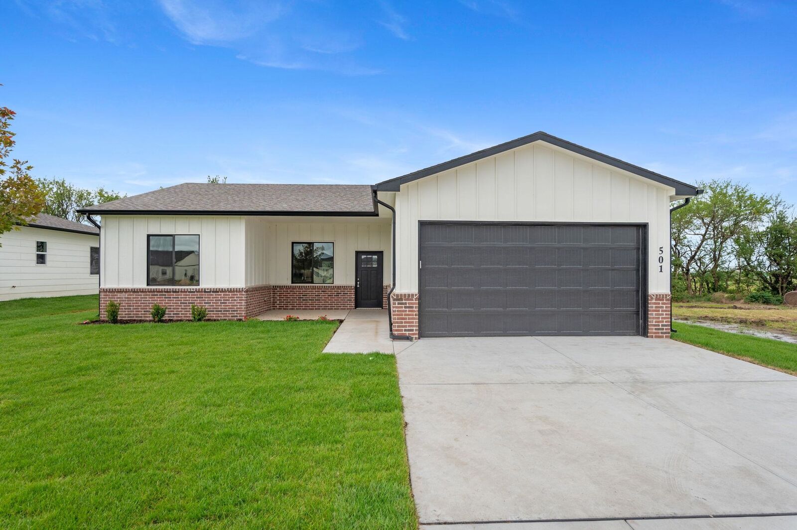 Property Photo: 501 E Elmwood St KS 67147