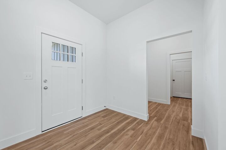 Property Photo: 525 E Elmwood St KS 67147