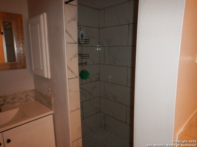 Property Photo: 2533 Montebello TX 78259