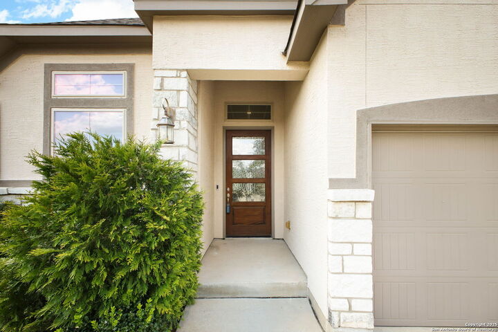 Property Photo: 139 Bedingfeld TX 78231