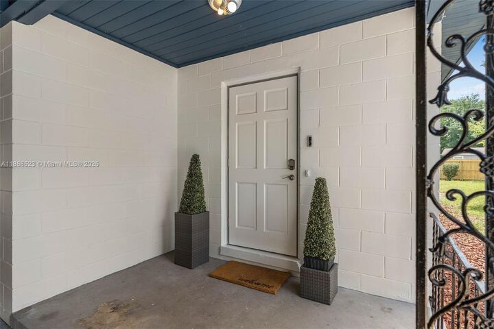 Property Photo:  4255 Wee Street 4255  FL 32757 