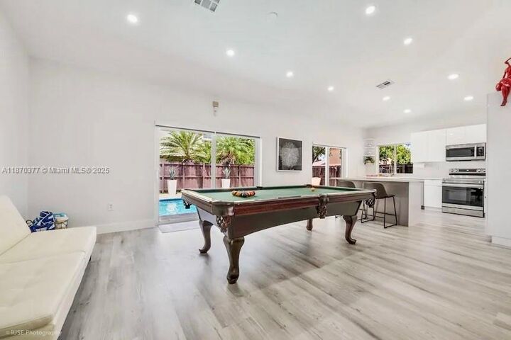 Property Photo: 16013 SW 148th Ter FL 33196