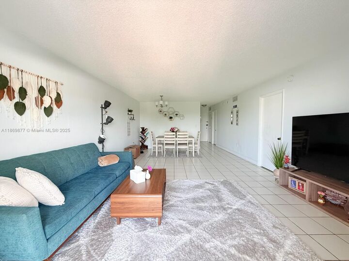 Property Photo:  4141 Nautilus Dr 6F  FL 33140 