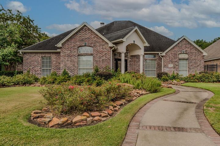 Property Photo: 1645 Covington Court TX 77706