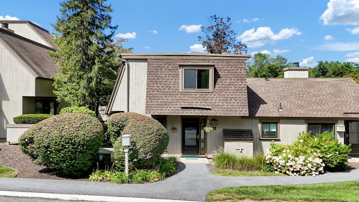 Property Photo: 5 Mallard Drive 5 CT 06032