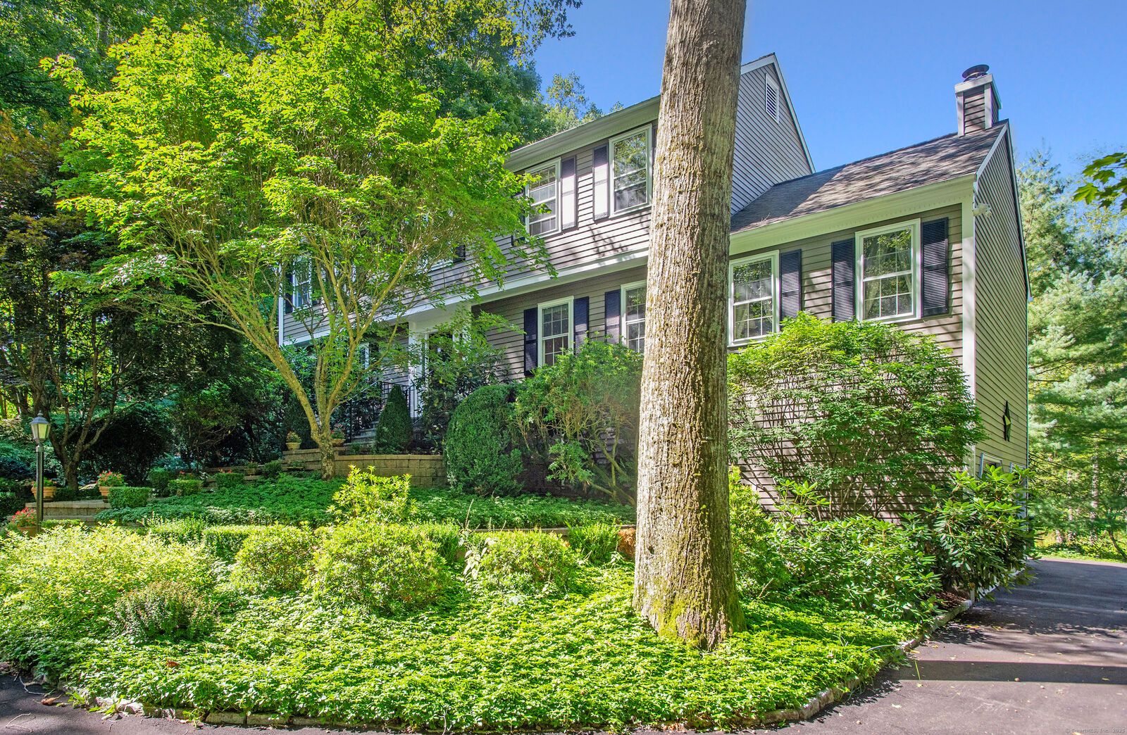 Property Photo:  3 Great Pond Lane  CT 06896 