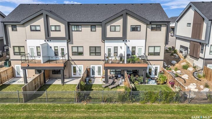 Property Photo: 619 Evergreen Boulevard 59 SK S7W 0Y7