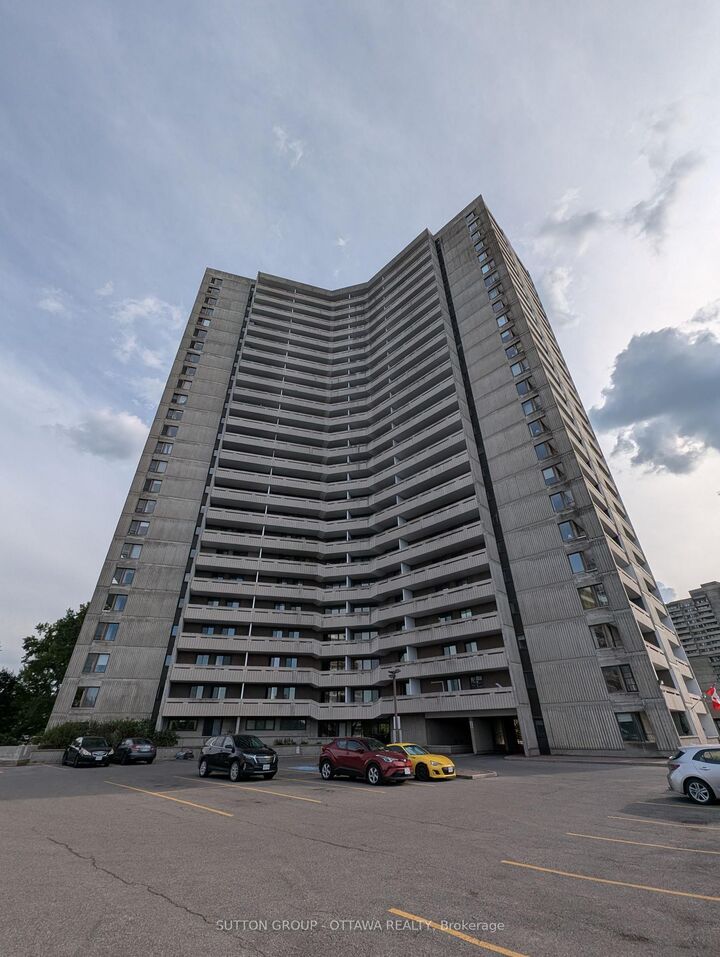 Photo de la propriété: 1081 Ambleside Drive 2512 ON K2B 8C8