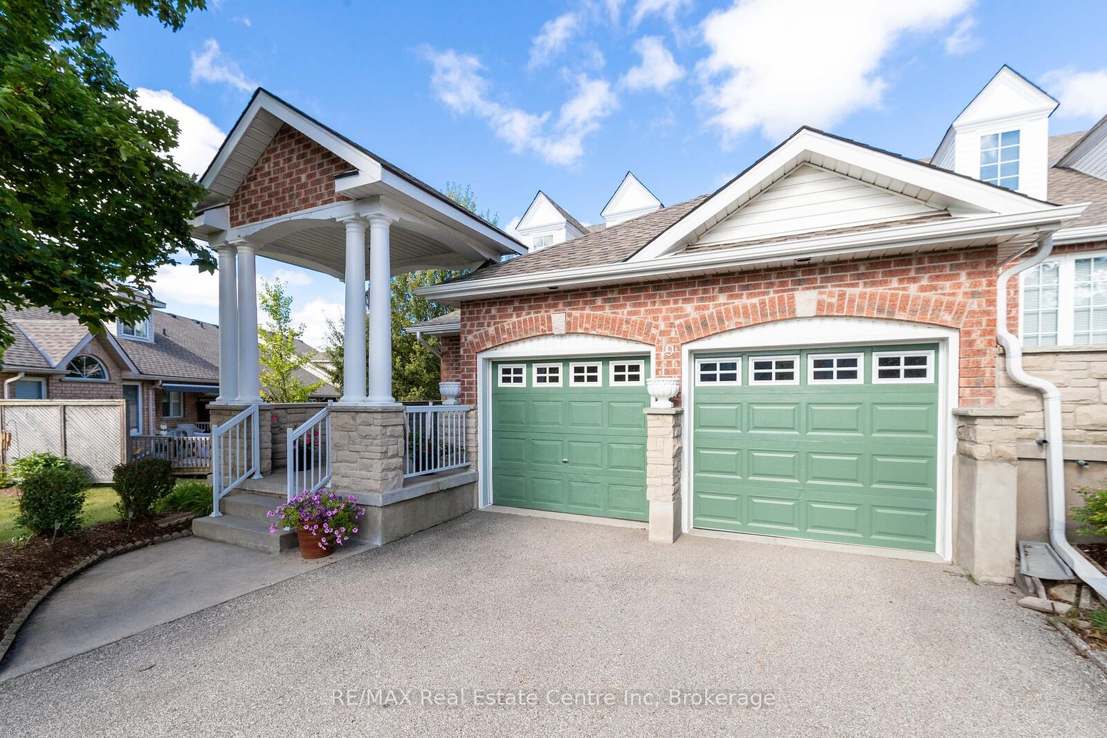Property Photo: 19 Terraview Crescent ON N1G 5A7