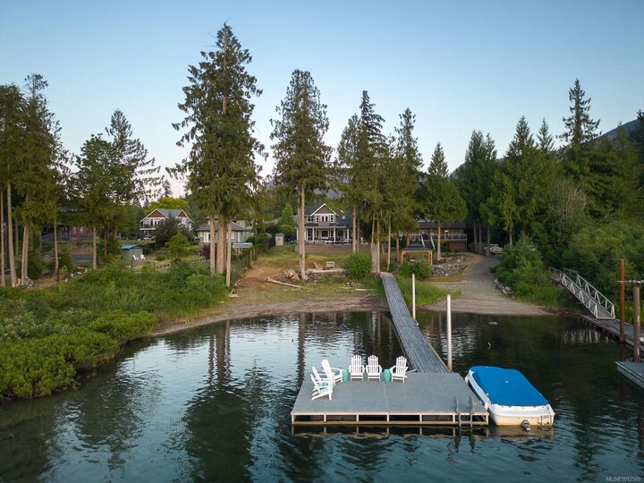 Property Photo: 525 Point Ideal Dr BC V0R 2G0