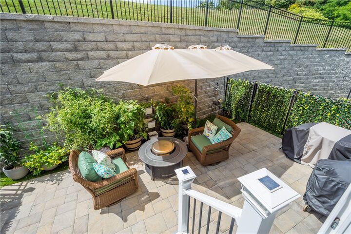 Property Photo:  2227 Shawnee Drive  PA 15301 