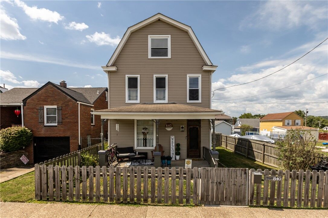 Property Photo: 840 7th Street PA 15147