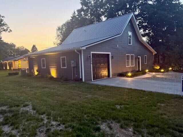 Property Photo:  206 Joliet Avenue  MI 48629 