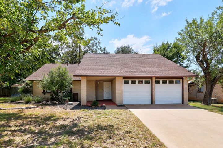 11811 Barrington Way  Austin TX 78759 photo