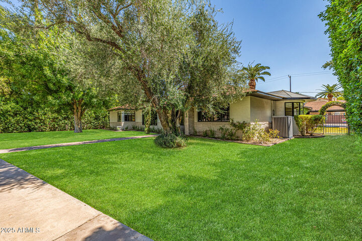Property Photo:  2111 Encanto Drive SW  AZ 85007 