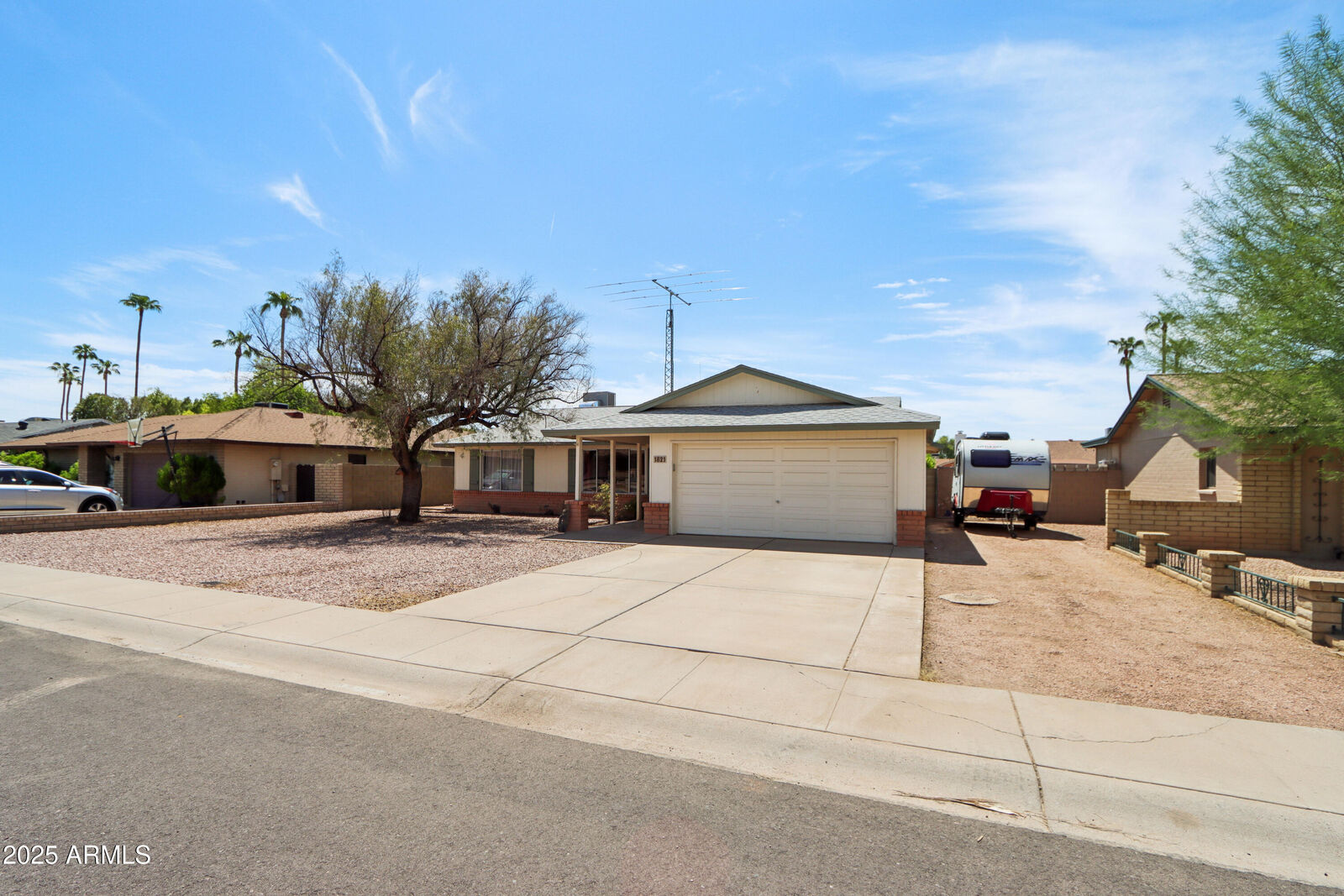 Property Photo:  1821 E Colgate Drive  AZ 85283 