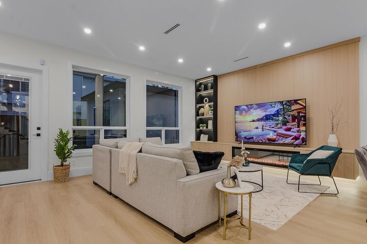Property Photo: 11648 94A Avenue BC V4C 3S3