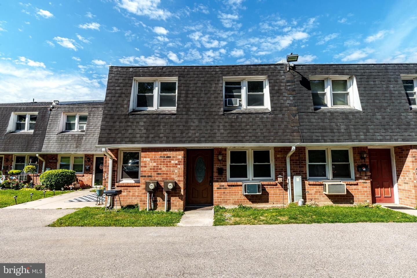 Property Photo: 2539 Jenkintown Road 103 PA 19038