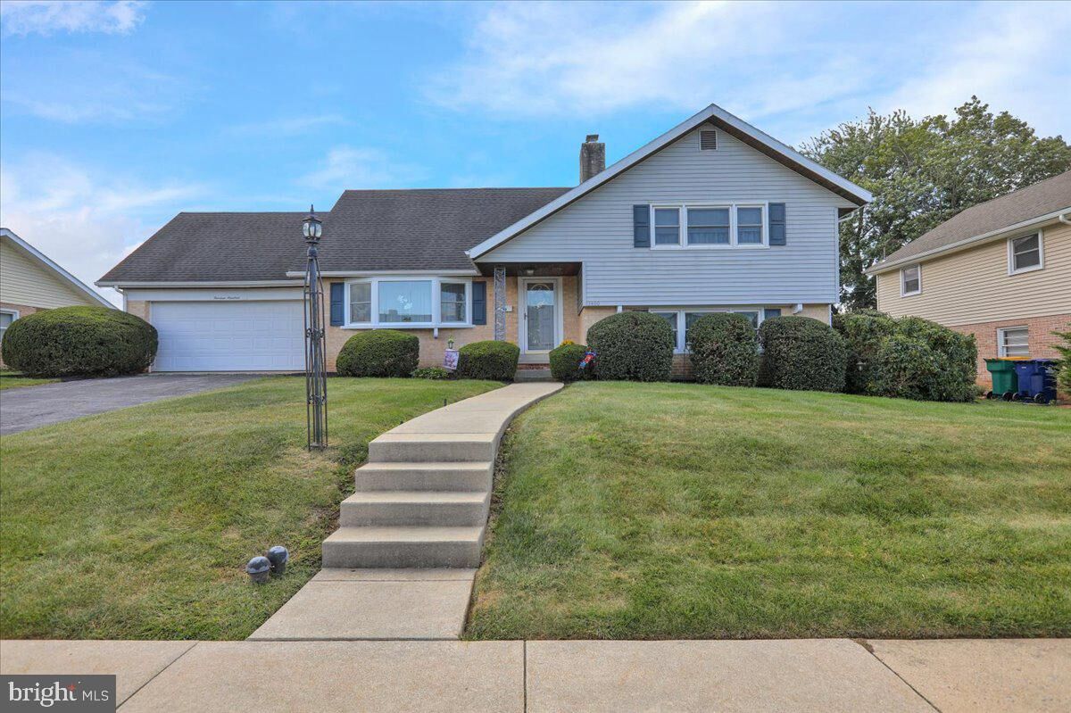Property Photo: 1400 Dogwood Drive PA 19609