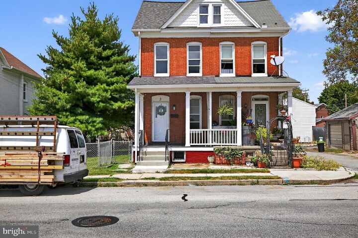3 Pine Street  Hanover PA 17331 photo
