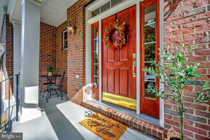 Property Photo:  5300 Austra Place  VA 22193 