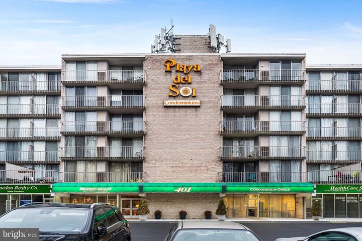 Property Photo:  529 Playa Del Sol  NJ 08002