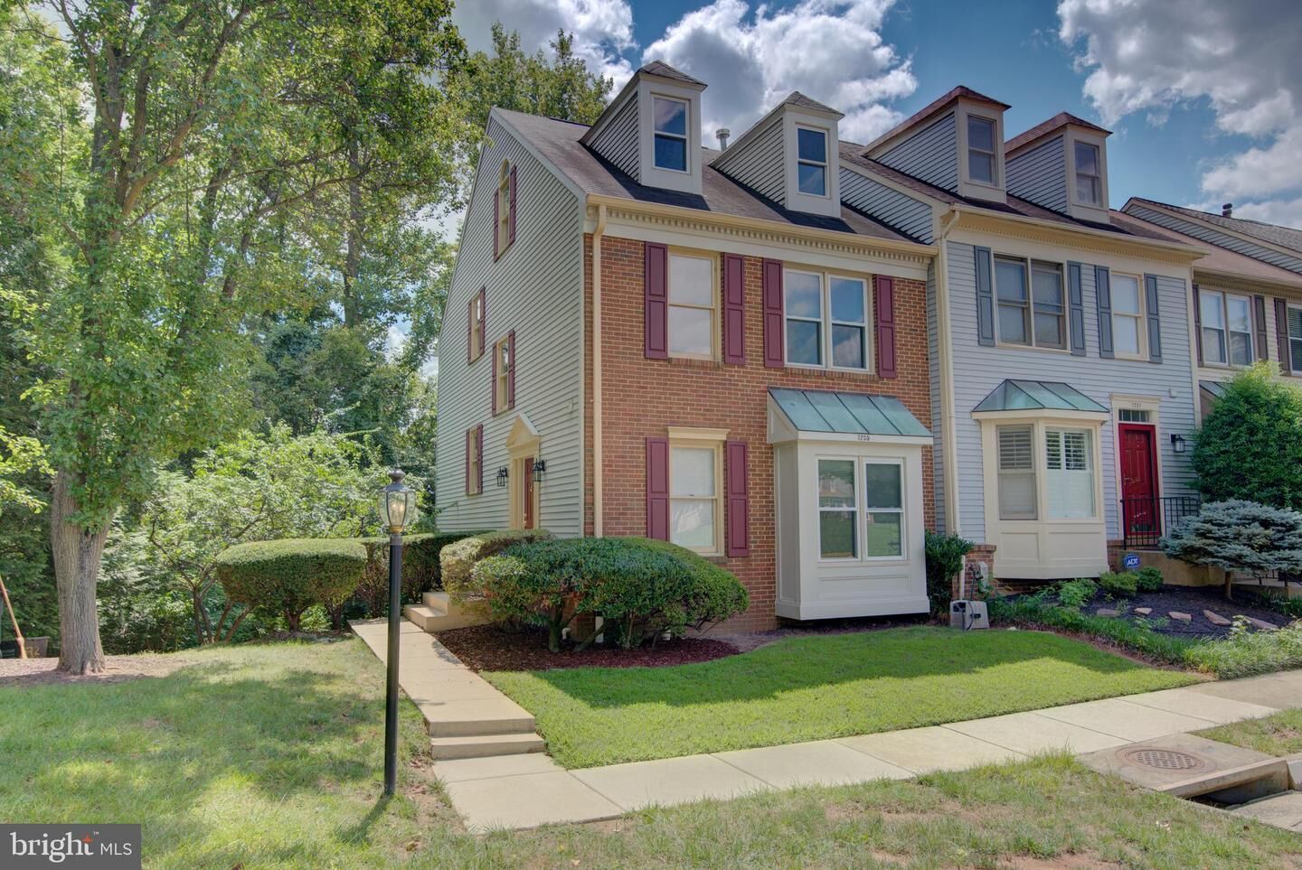 Property Photo:  7235 Worsley Way  VA 22315 