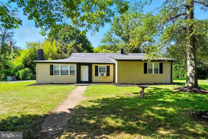 Property Photo: 880 Conewago Creek Road PA 17345