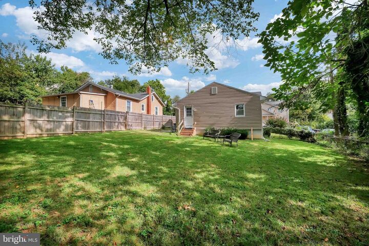 Property Photo:  2811 Groveton Street  VA 22306 