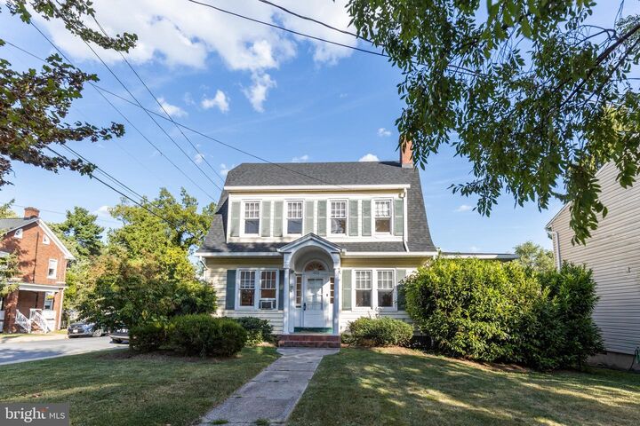 Property Photo: 1400 Valley Avenue VA 22601