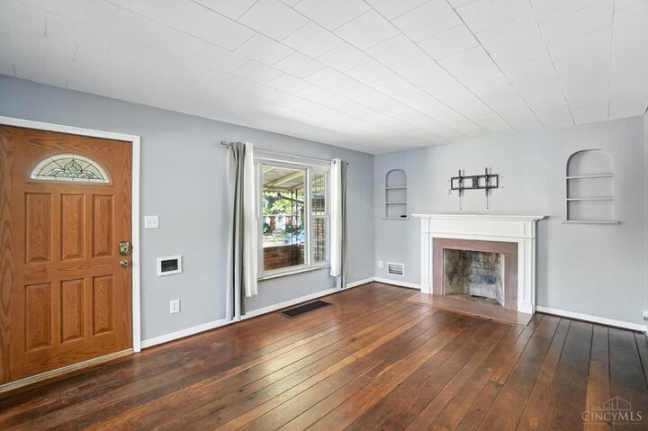 Property Photo: 3007 Ideal Terrace OH 45238