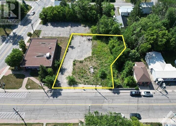 8212 Victoria Street — photo 1