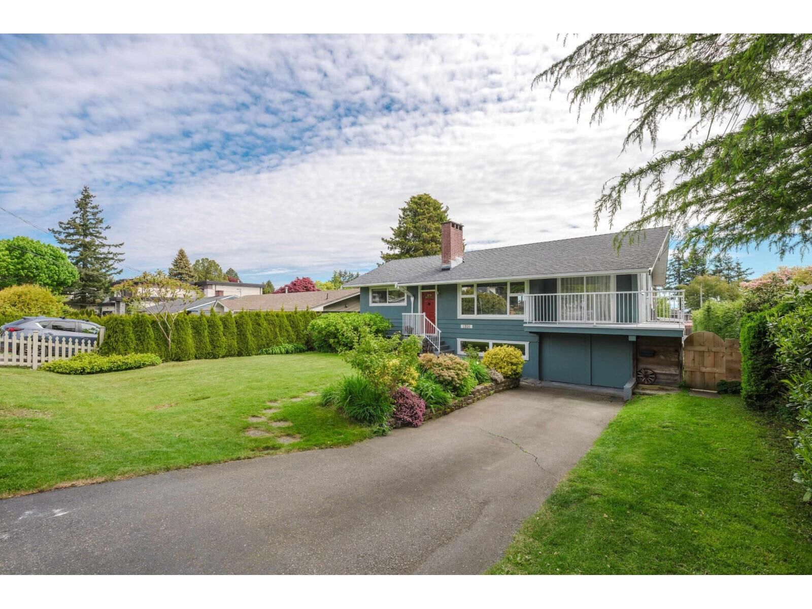 Property Photo:  1350 Finlay  BC V4B 4L2 