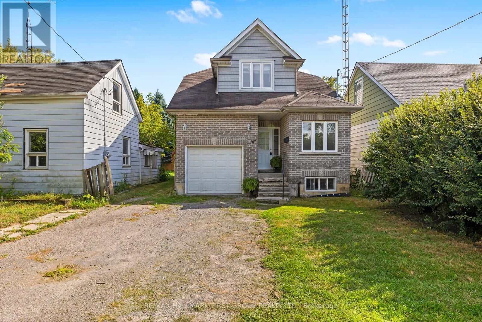 Photo de la propriété:  147 Tresane Street  ON L1J 1T7 