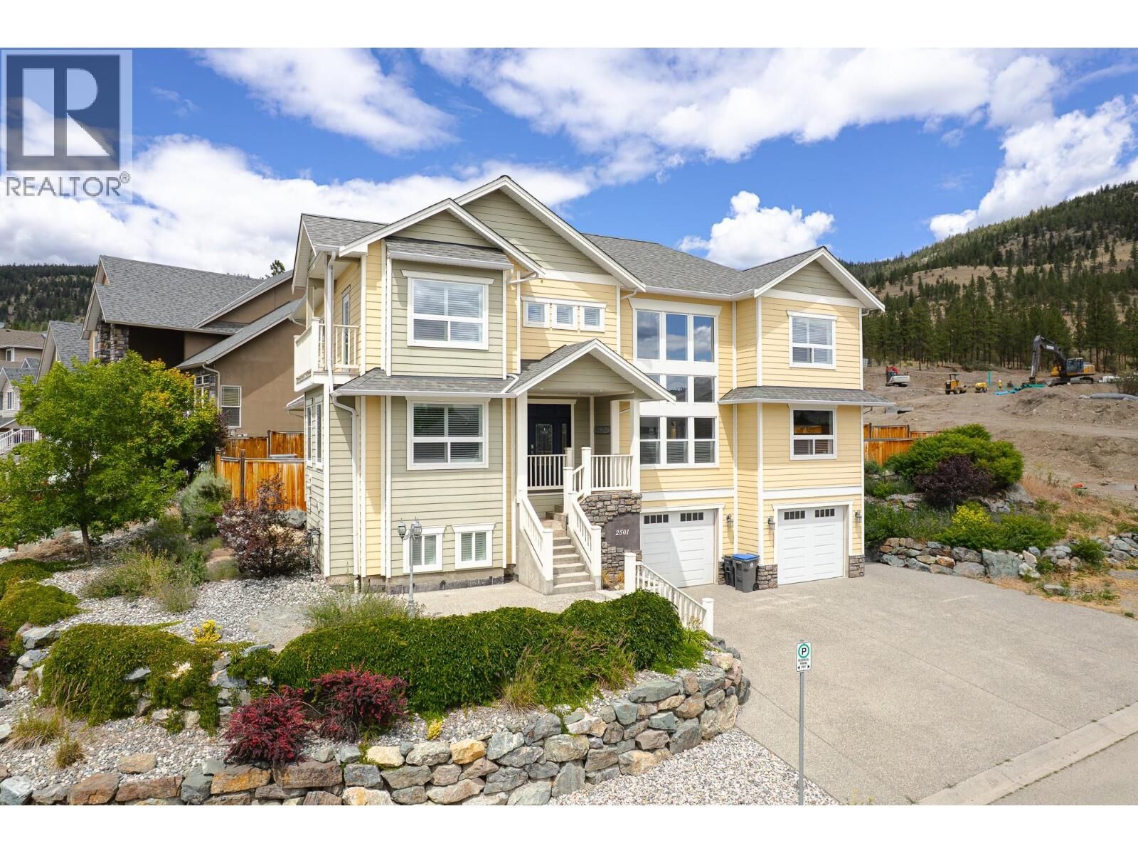 Property Photo:  2501 Bremner Avenue  BC V1K 1L7 