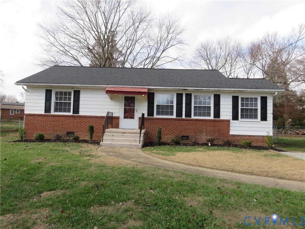 Property Photo:  5906 New Osborne Turnpike  VA 23231 