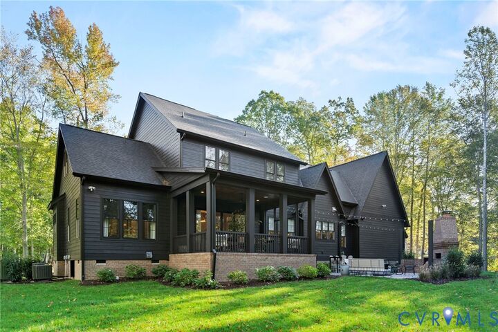 Property Photo:  1319 Idstone Way  VA 23112 