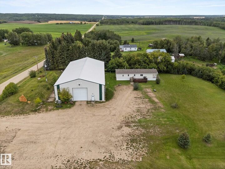 1308 Twp Road 552  Rural Lac Ste. Anne County AB T0E 1V0 photo