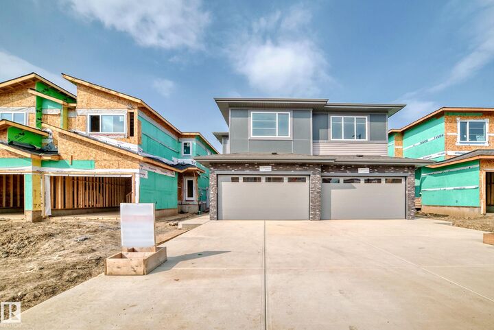 49 Patriot Way  Spruce Grove AB T7X 2W6 photo