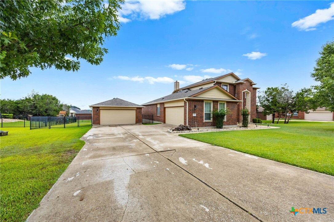 Property Photo:  2011 Sandy Point Road  TX 76548 