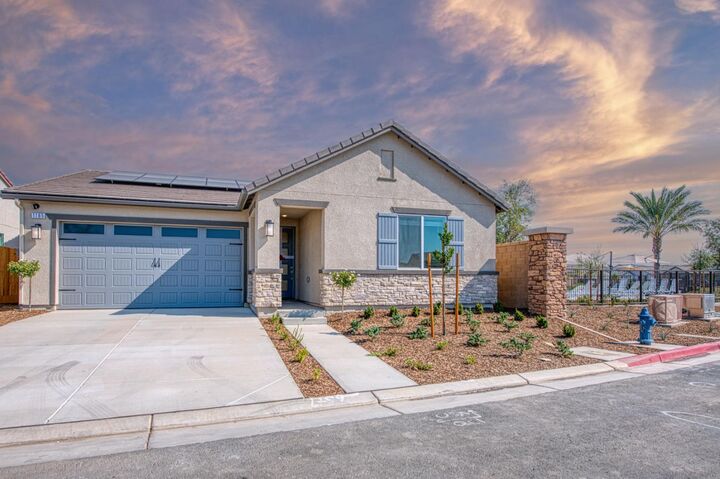 Property Photo:  1165 Significant Way W  CA 93636 