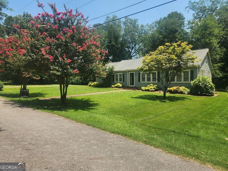 Property Photo:  142 Griffin Drive  GA 30117 