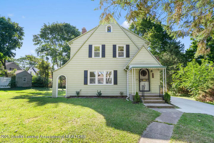 Property Photo:  224 West Street  MI 48915 