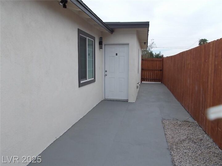 Property Photo:  532 North 9th Street B  NV 89101 