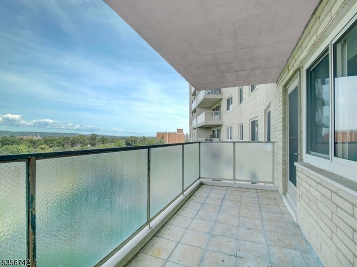 Property Photo:  377 S Harrison St 8I  NJ 07018 