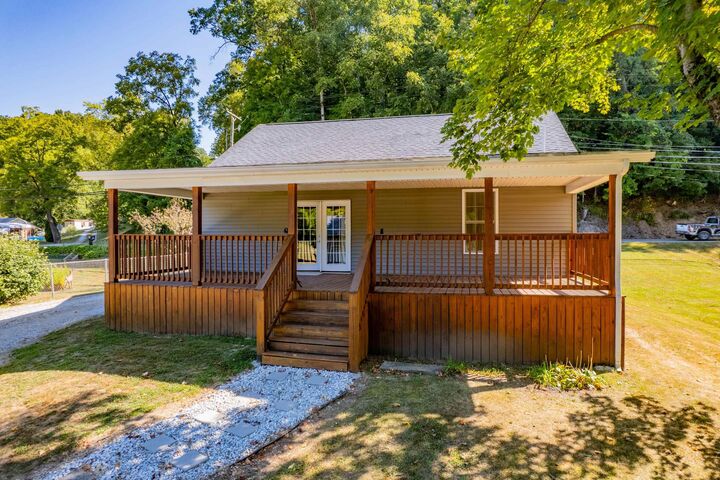 Property Photo: 2088 State Route 243 OH 45638