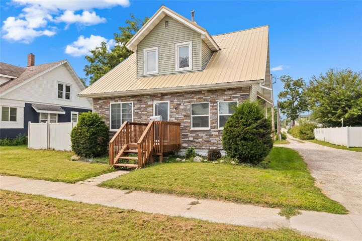 Property Photo: 207 S 4th Street IA 50158